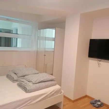 Studio Brand New Apartment #28 In New Building With Free Parking In City Center Prague Exterior photo