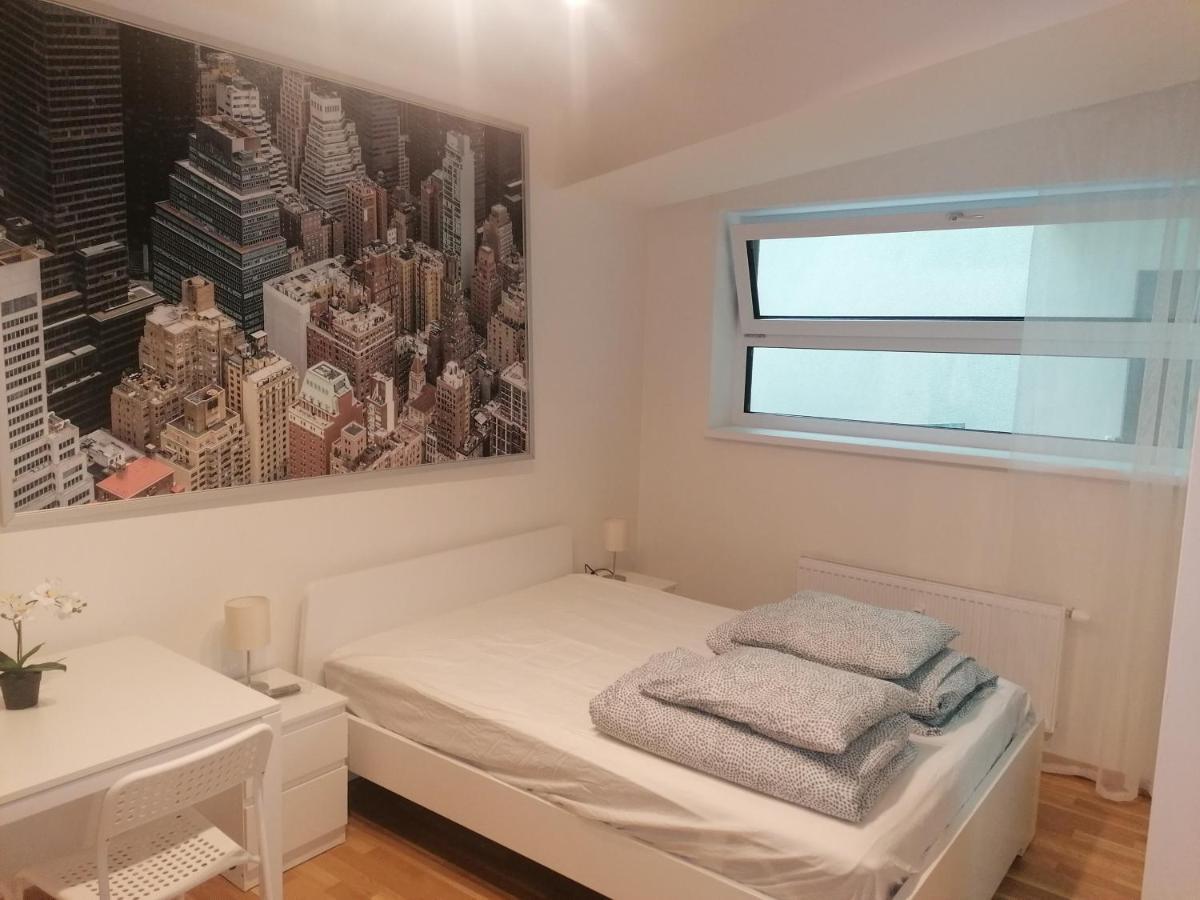 Brand New #28 In New Building With Free Parking In Center * Прага